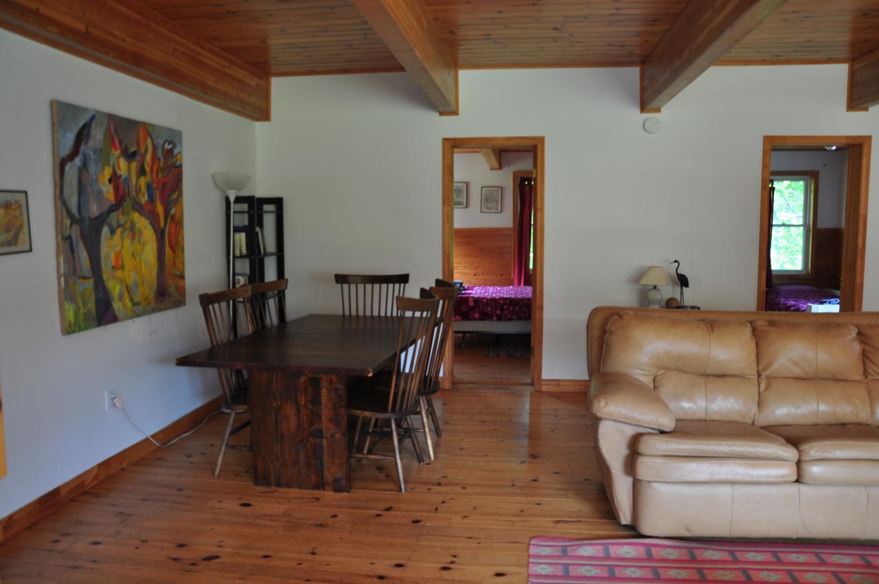 Breton Cove Farmhouse Guest House Indian Brook Bagian luar foto