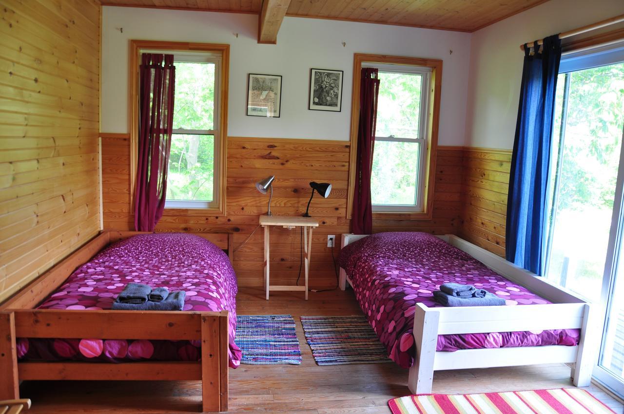 Breton Cove Farmhouse Guest House Indian Brook Bagian luar foto