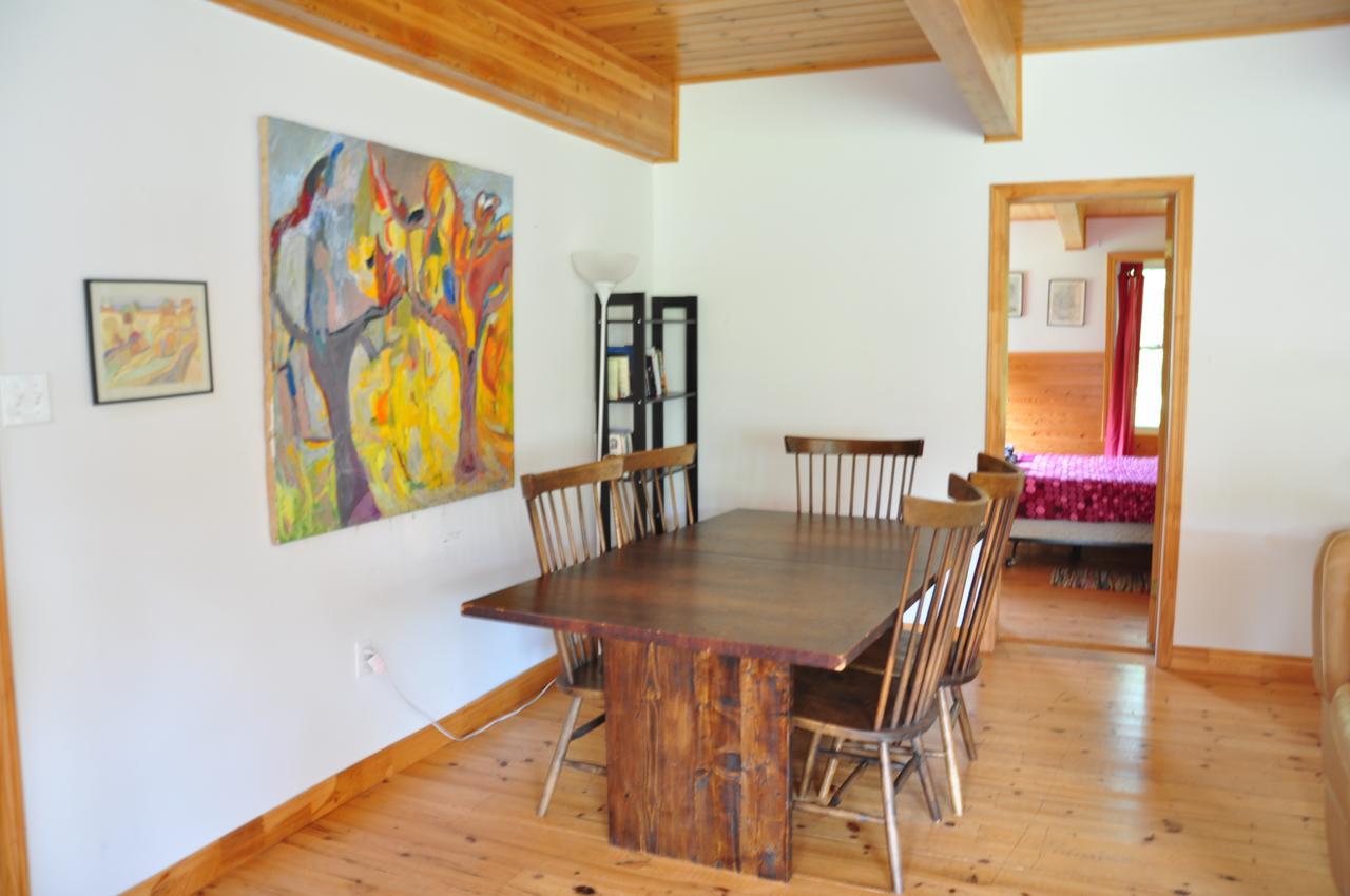 Breton Cove Farmhouse Guest House Indian Brook Bagian luar foto